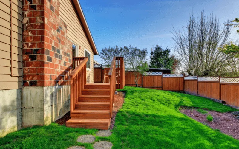 deck-stained-simple-entrance_result